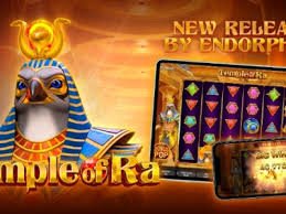 Filipino player accessing panalo 11 slot games on a mobile phone browser